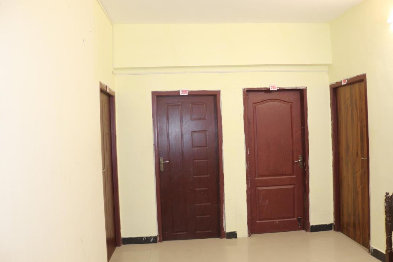 Hotel Shree Sairenu Near Maruthamalai And Bharathiyar Univ And On The Way To Near Isha Adiyogi Marudhamalai Exteriér fotografie